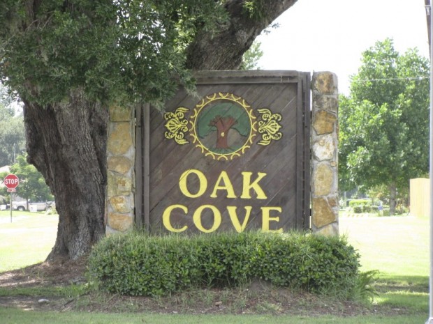 Marrero LA neighborhood, Oak Cove subdivision